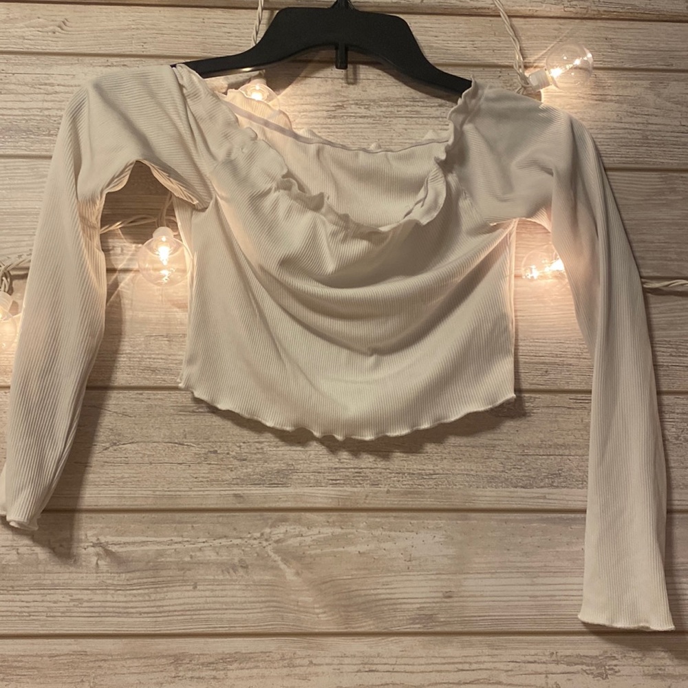 Off the shoulder ribbed crop top